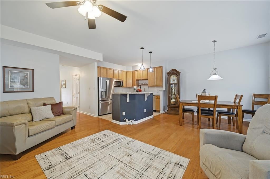100 Alanna CT