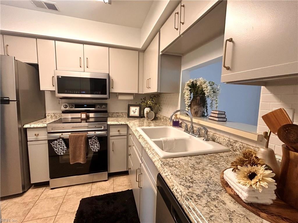 2412 Lake Havasu CT