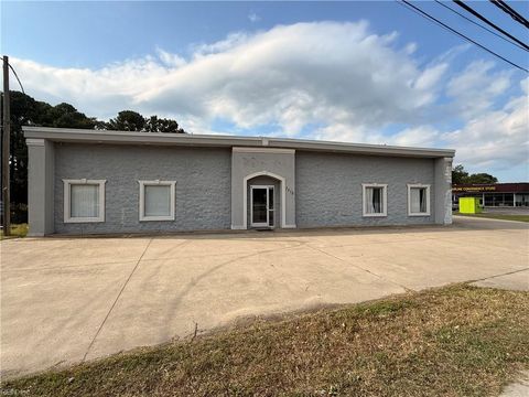 2618 Airline BLVD Portsmouth VA 23701