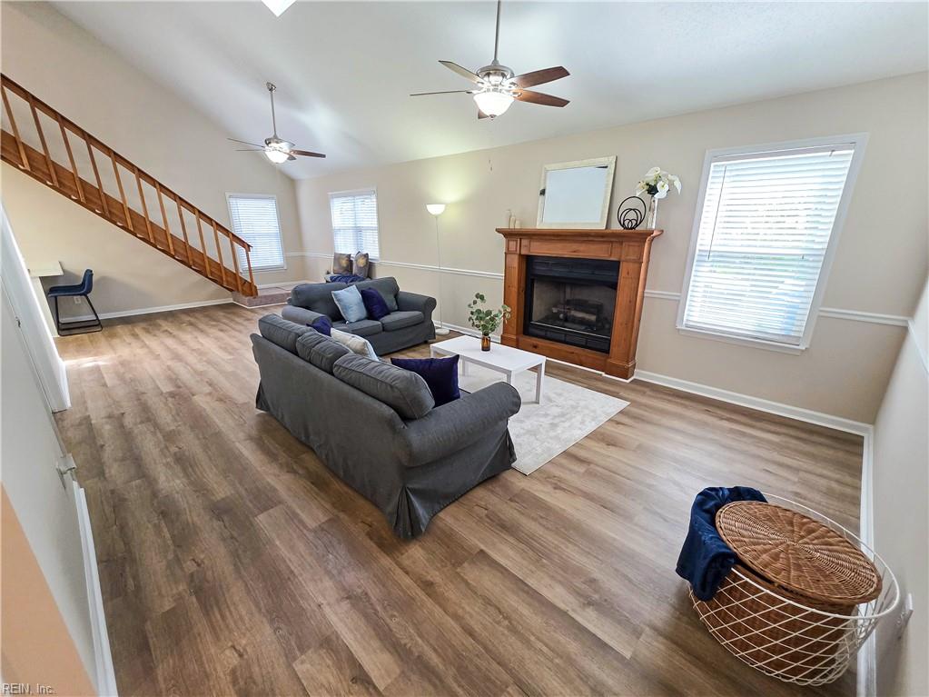 1188 Lord Dunmore DR