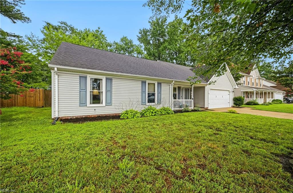 252 Golden Maple DR