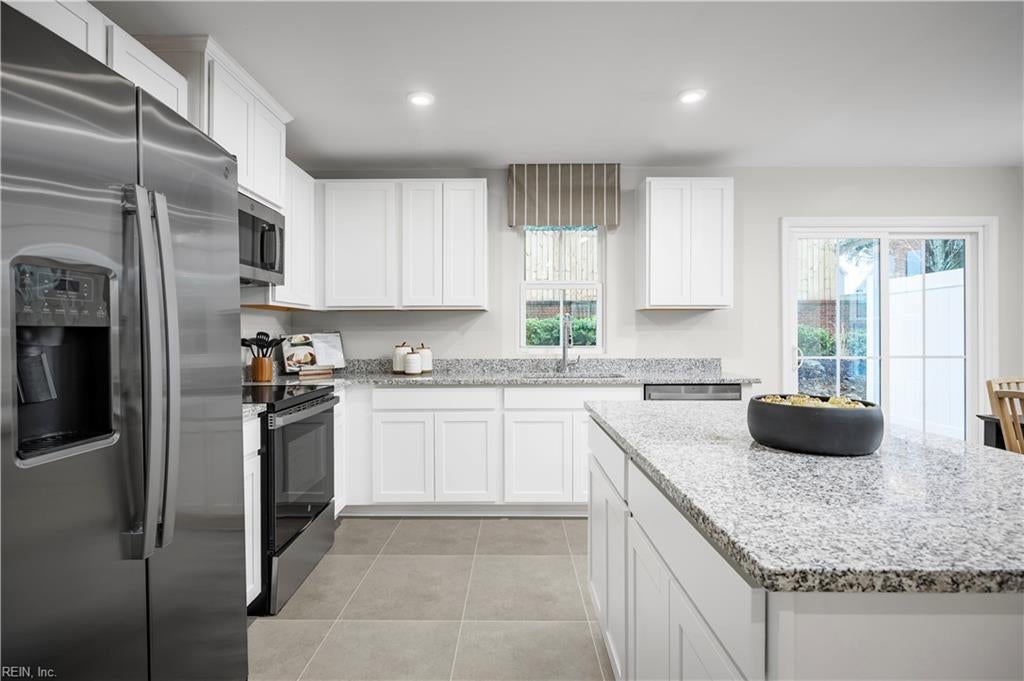 100 Summit Grove TER