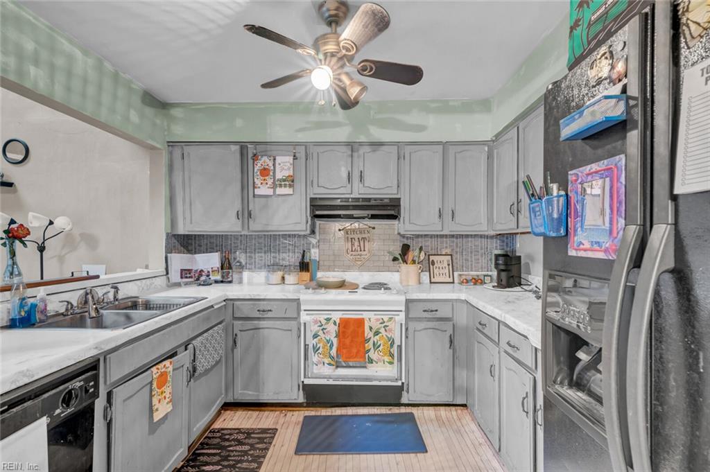 222 Bridgewater DR