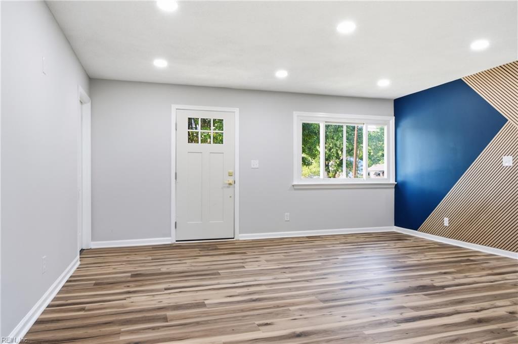 1512 Wildwood DR