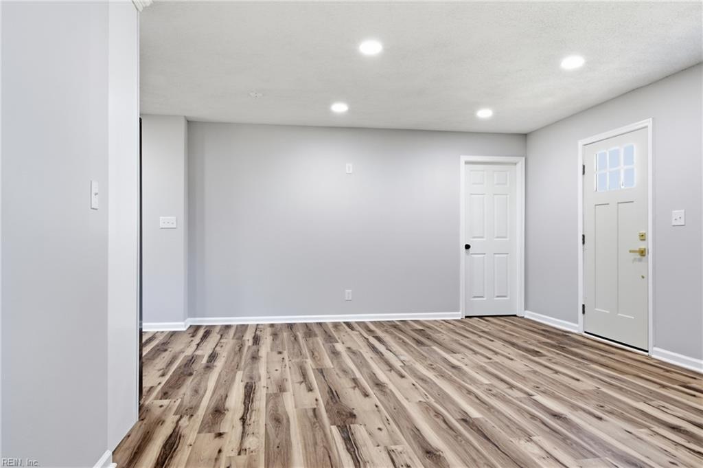 1512 Wildwood DR