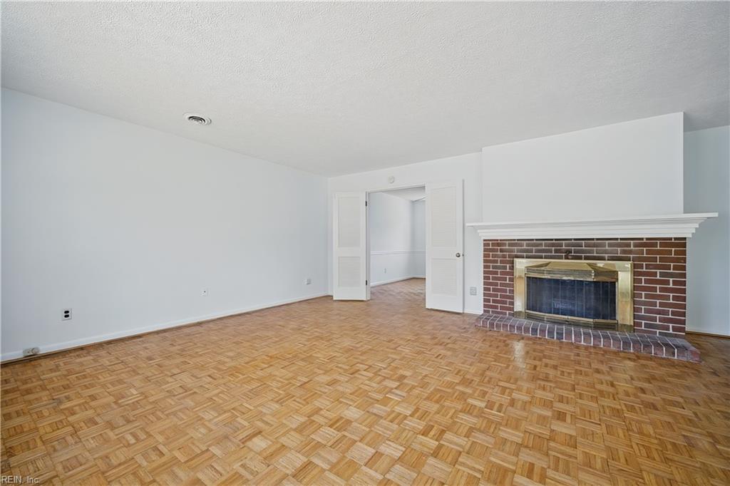 3625 Van Buren DR