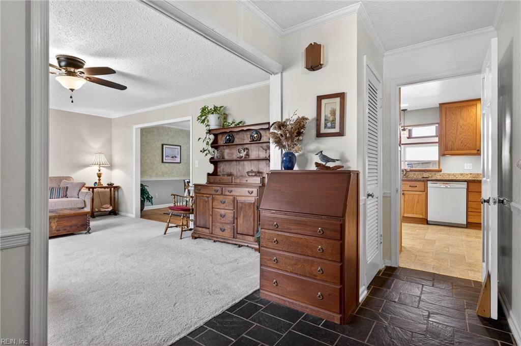 5801 Lord Harrison CT