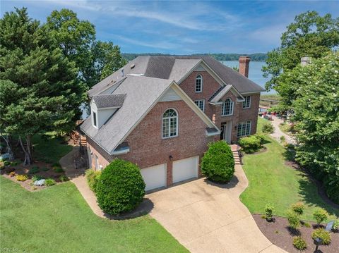 1 Island View DR Newport News VA 23602