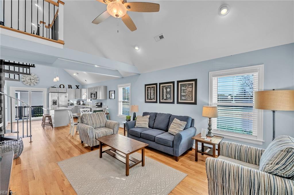 107 Masters DR