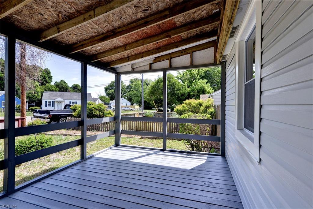 27 Crestwood CIR