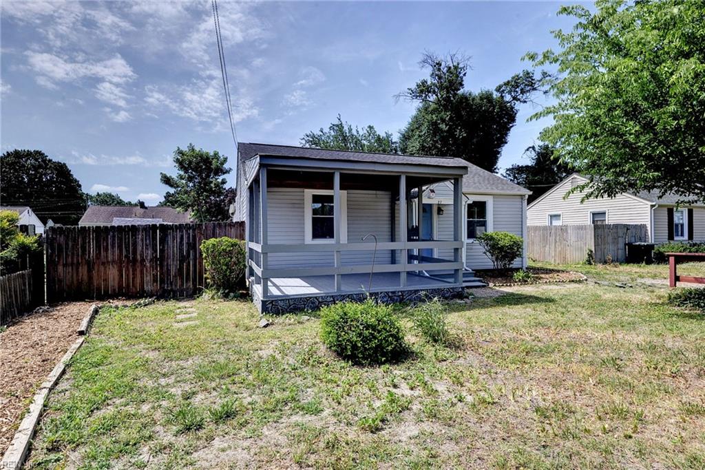 27 Crestwood CIR