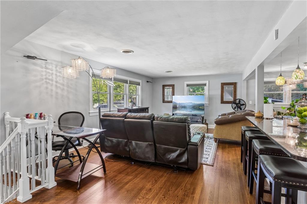 33 Green CT