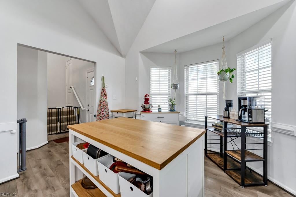 8 Creekside CT