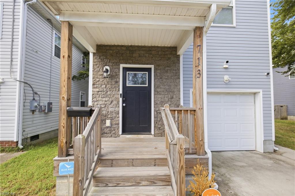 713 Hemlock AVE