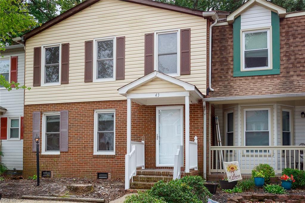 43 W Wainwright DR