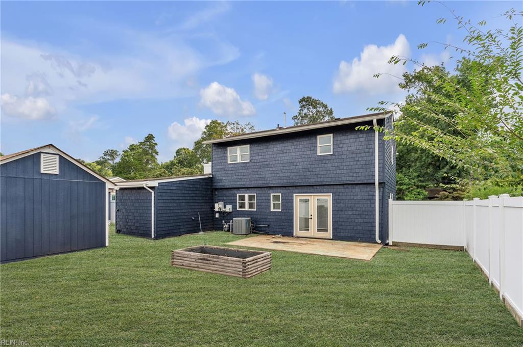 221 Iroquois RD