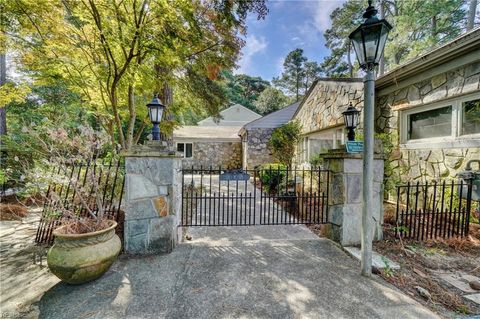 4305 Manchester RD Portsmouth VA 23703