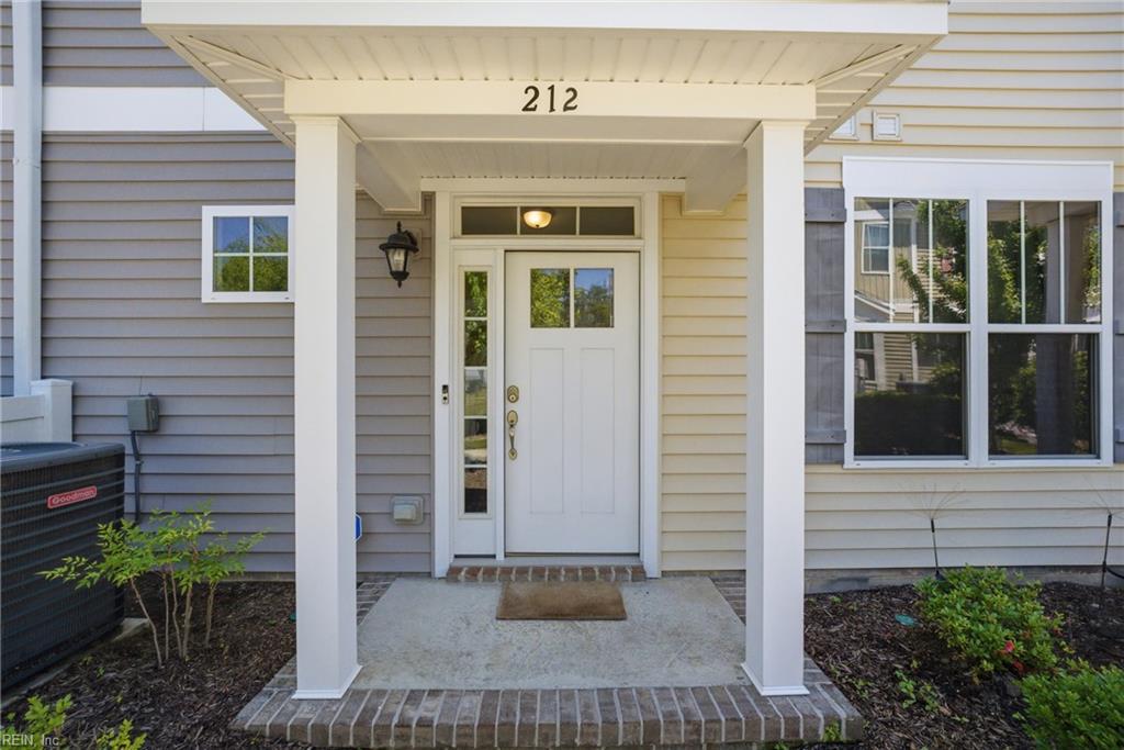 212 Fishers CT
