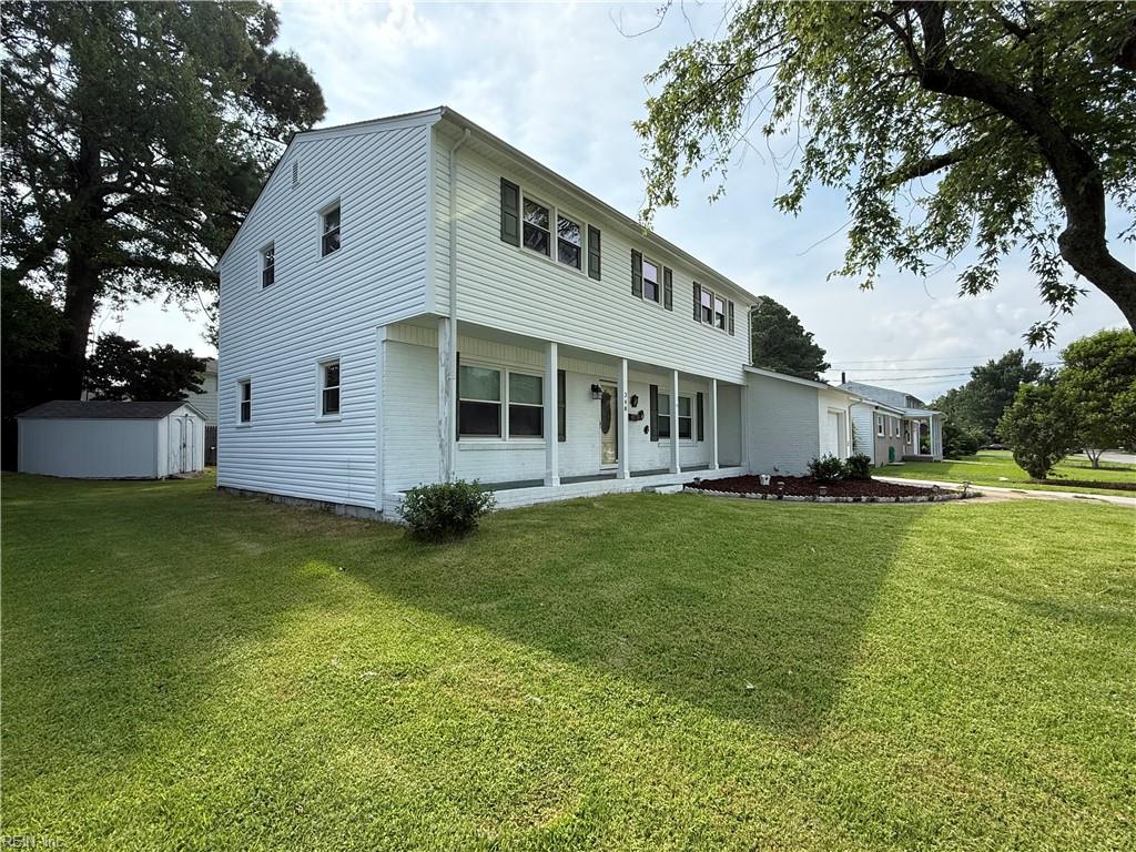 348 Gainsborough RD