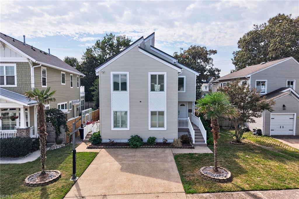 414 Pinewood DR