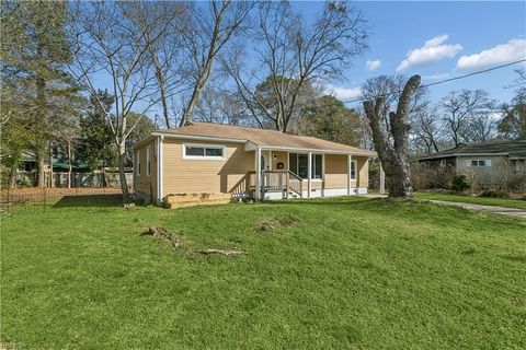 10 Westley CT Hampton VA 23669