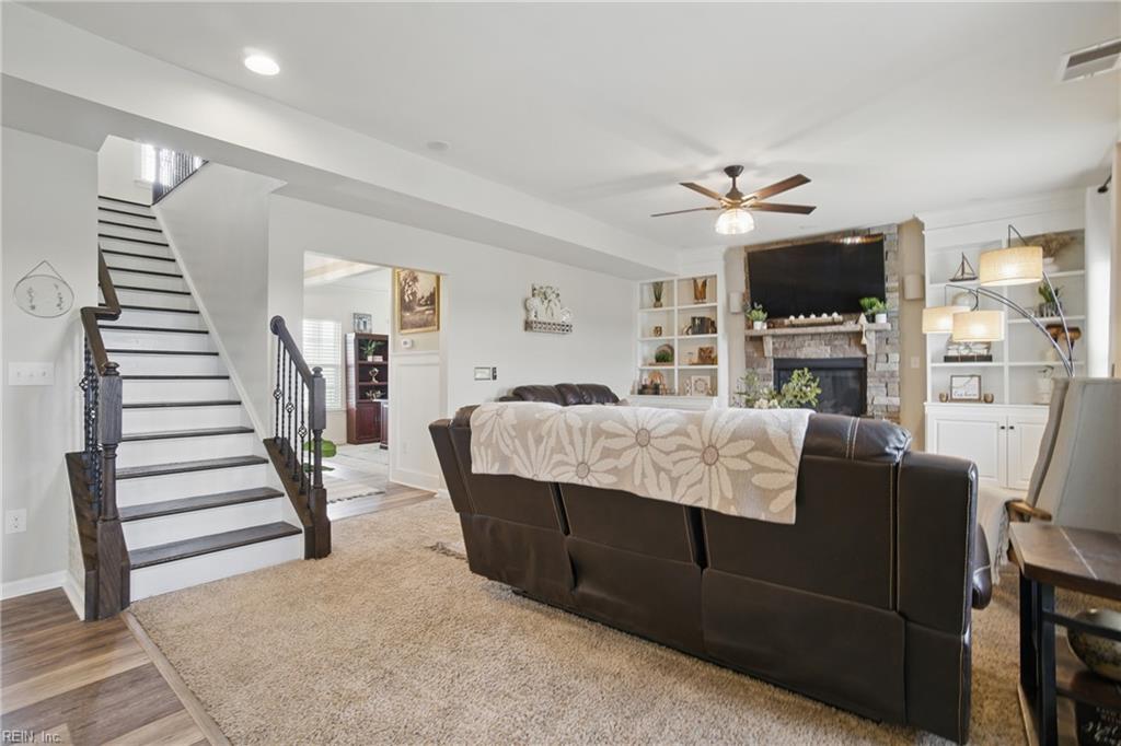 2685 Robert Monette LN