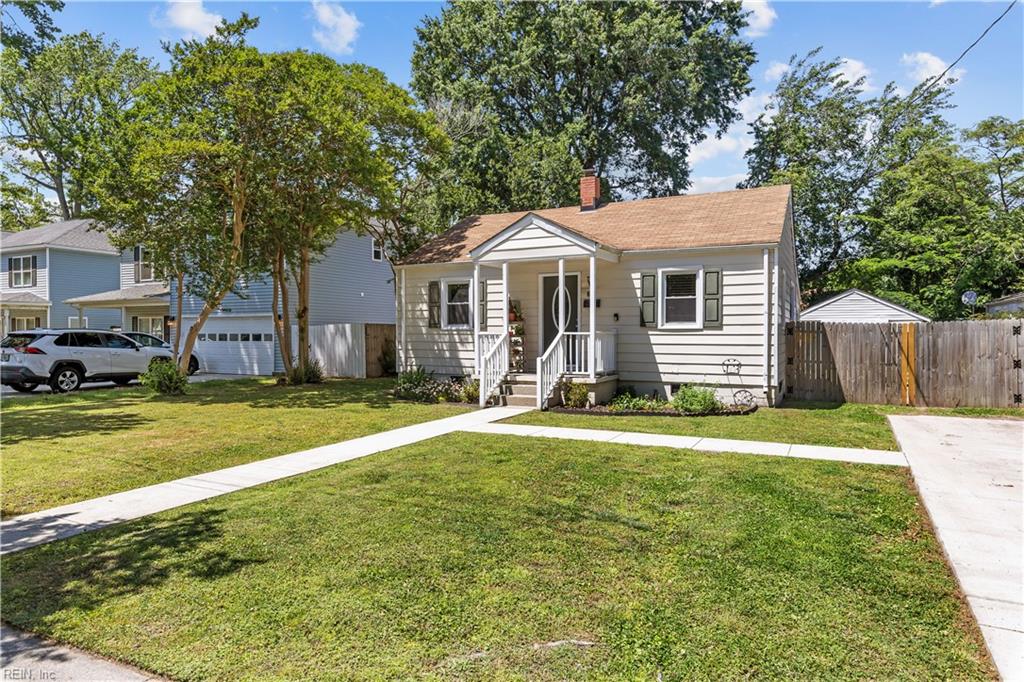 236 Woodview AVE