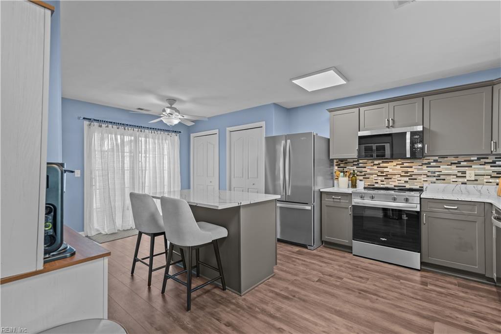 1457 Pebblebrook WAY