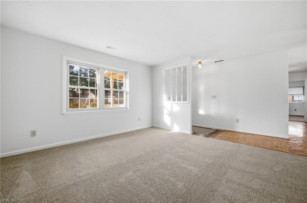 3849 Croonenbergh WAY