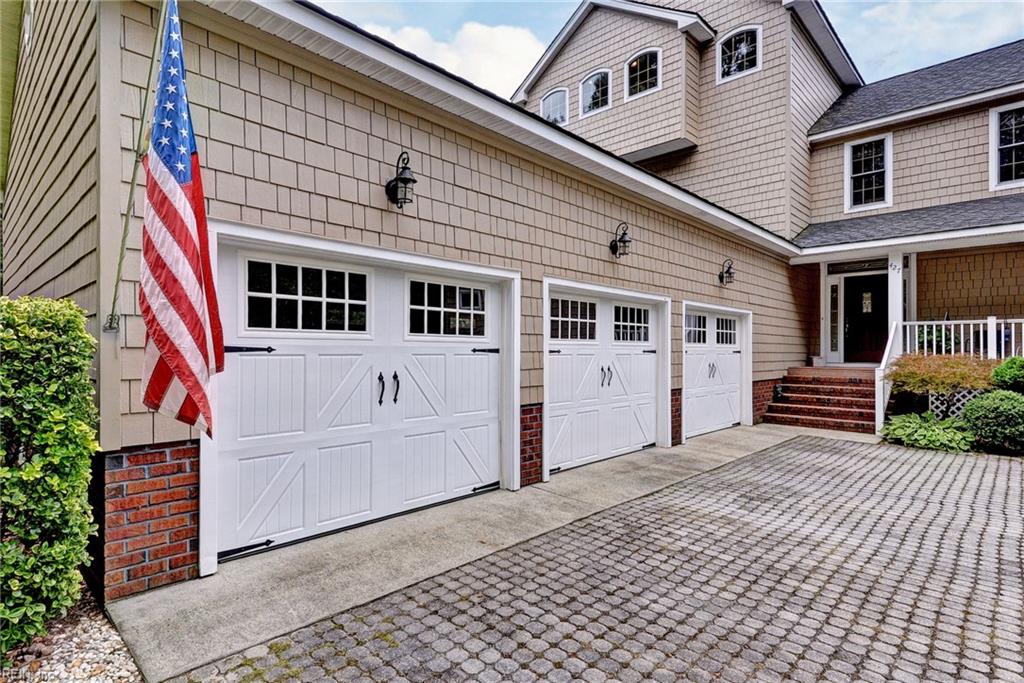 427 Weston RD