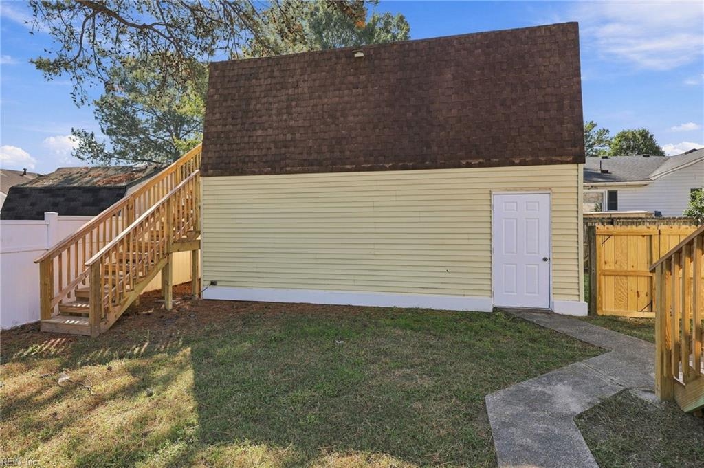 426 Mohican DR