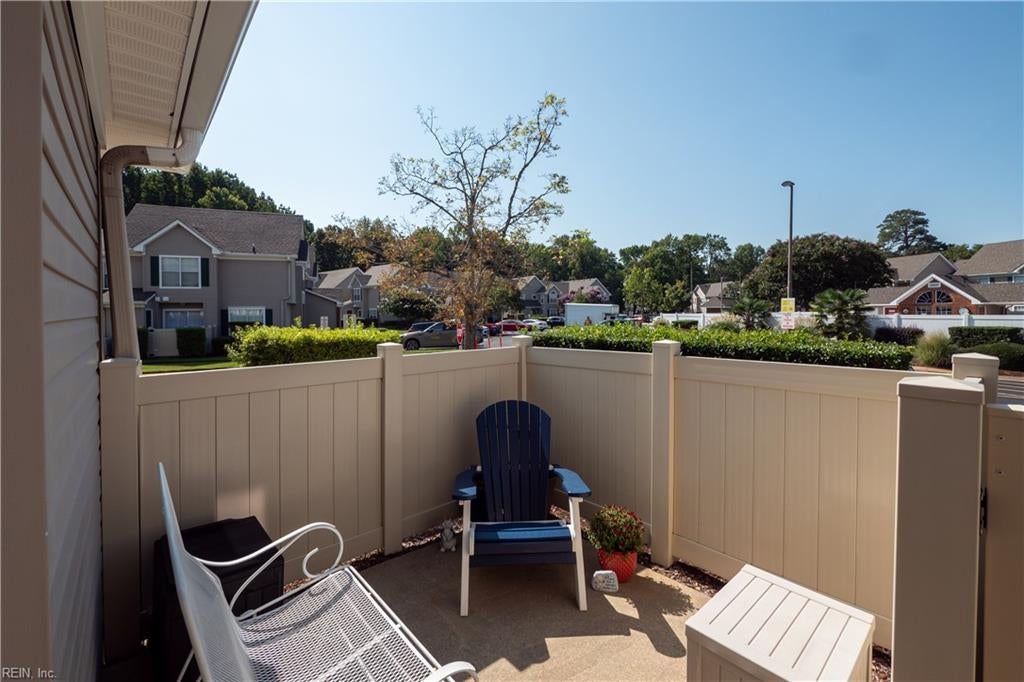 3861 Lasalle DR 101