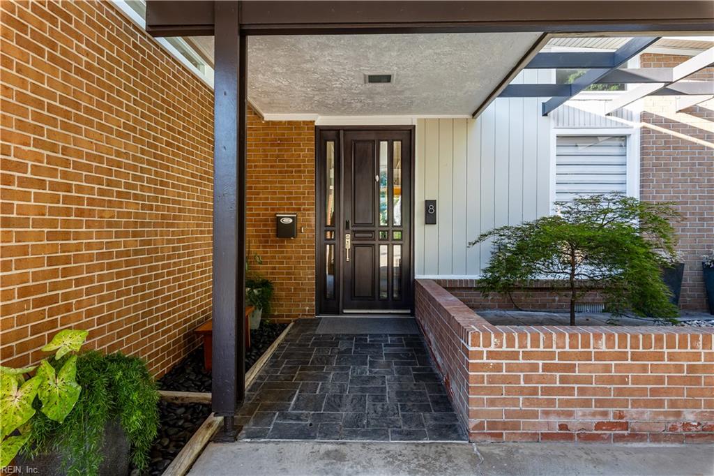 8 Rollingwood PL