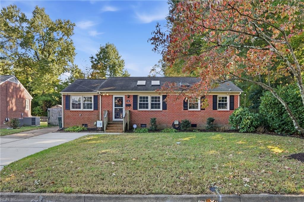 118 Albany DR
