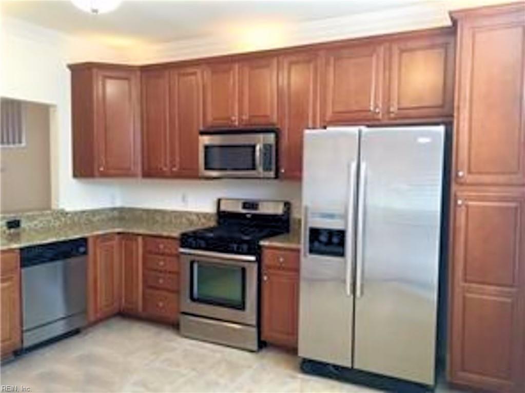 4748 Beach Bay CT
