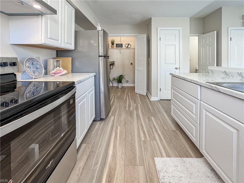 3659 Essex Pond QUAY