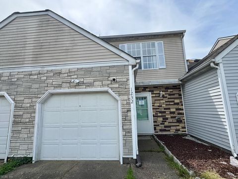 1232 Corkwood CIR Chesapeake VA 23320