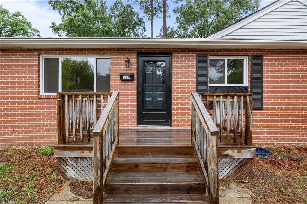 129 Saint Stephens DR