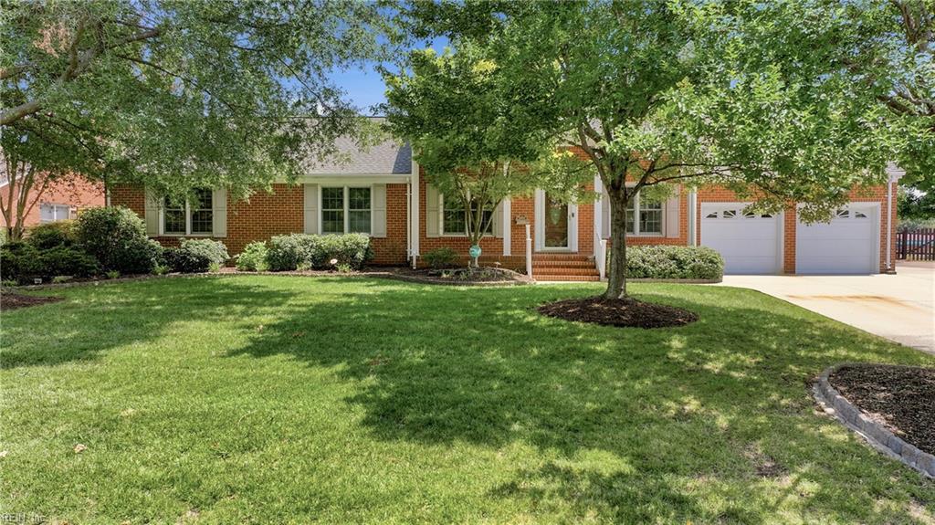 228 Convention DR
