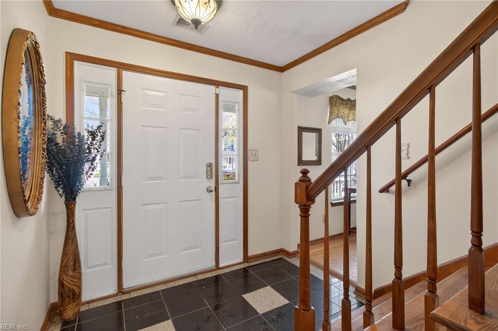 1889 Clifton Bridge DR