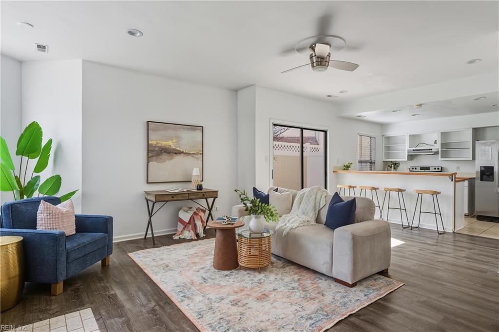 3603 Essex Pond QUAY