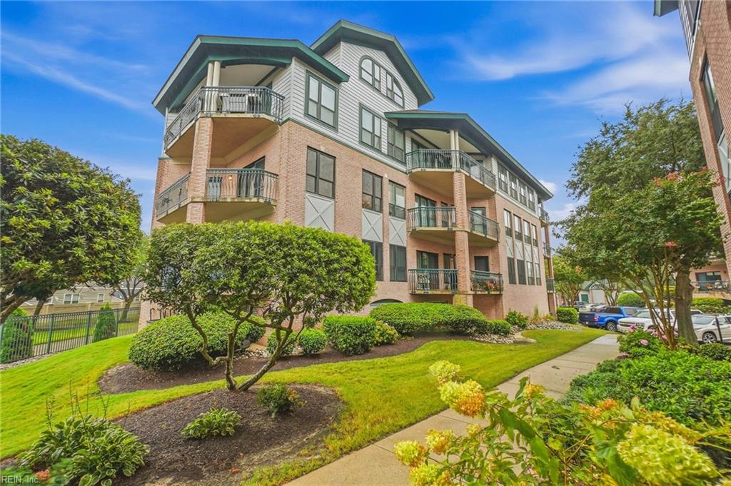 3236 Page AVE 201