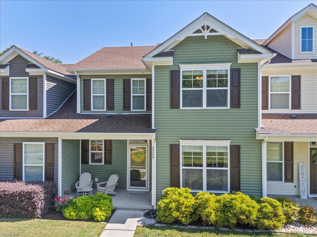 2229 Martlet LN