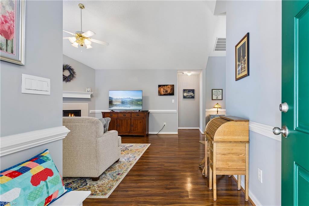 218 Rainbrook WAY
