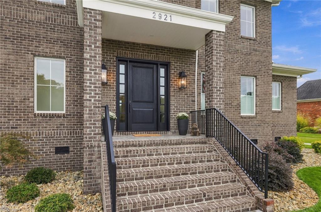 2921 Estates DR