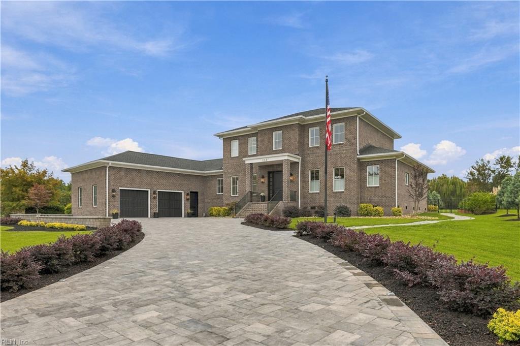 2921 Estates DR
