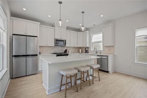 712 14th Street B Virginia Beach VA 23451