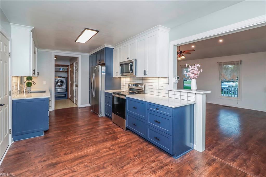 3936 Hardwood LN