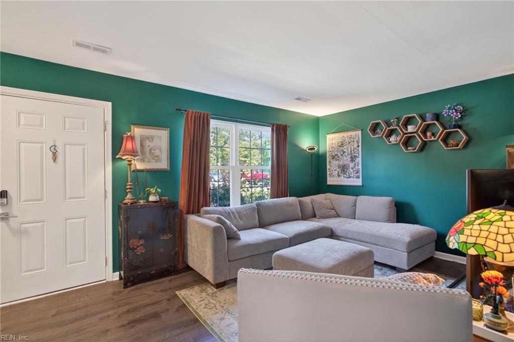 285 Merrimac TRL 62