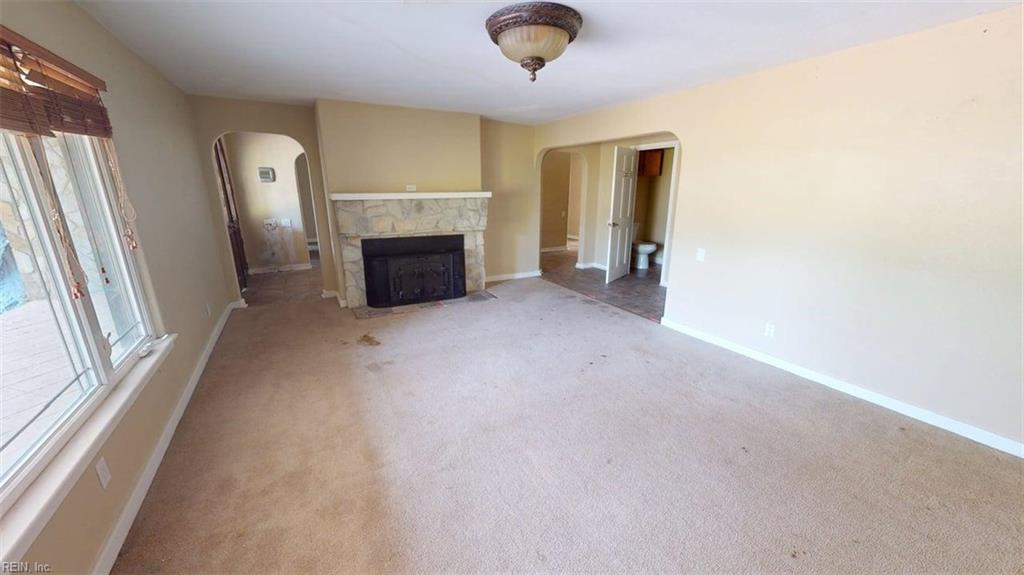 4908 Farrington DR